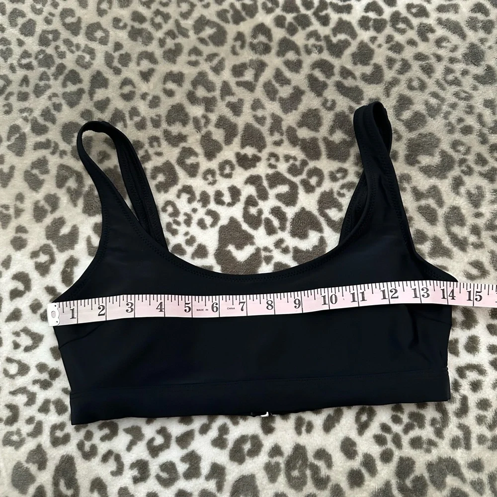 Old Navy Scoop-Neck Bikini Swim Top in Black Size Small